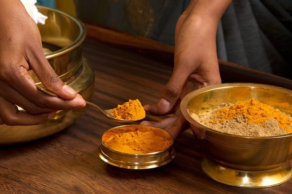 5 чудодейственных лекарств на основе куркумы, с которыми ты забудешь дорогу в аптеку!