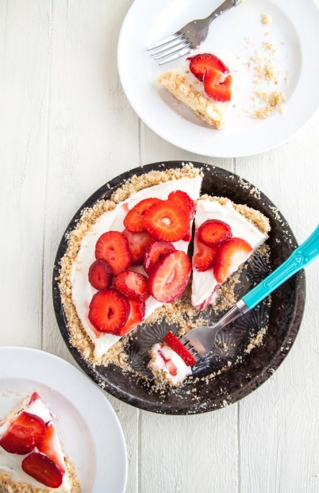 клубничный торт