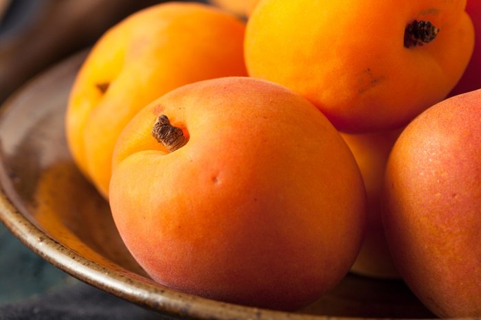 пирог с абрикосами на кефире