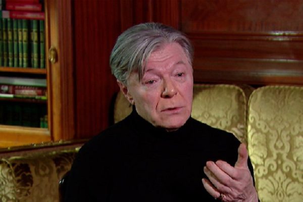 В свои 80 он по-прежнему красив, молод, полон оптимизма и творческих сил. Александр Збруев делится секретом.