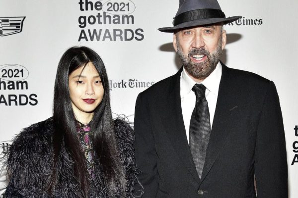 Мужчины кусали губы, глядя на 27-летнюю жену Николаса Кейджа, а теперь она еще и ждет ребенка от 57-летнего актера