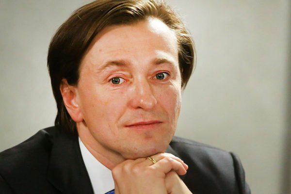 Сергей Безруков озадачен и не понимает, за что его разлюбили зрители