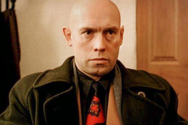 Виктор Сухоруков умудряется выглядеть на 50 в свои 70 лет, а харизма лишь растет с каждым годом