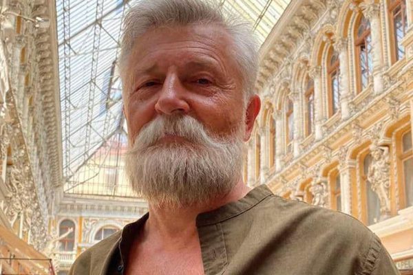 Седой Станислав Боклан в 61 выглядит краше, чем 30 лет назад
