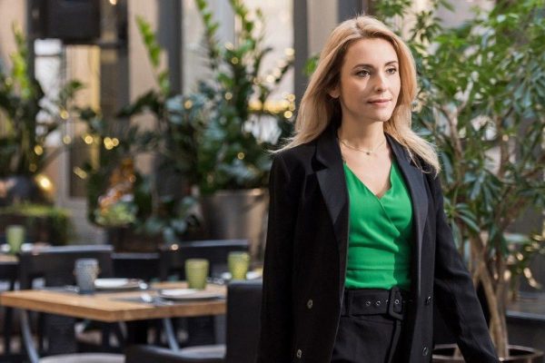 Как обновить гардероб по рекомендации Эвелины Хромченко