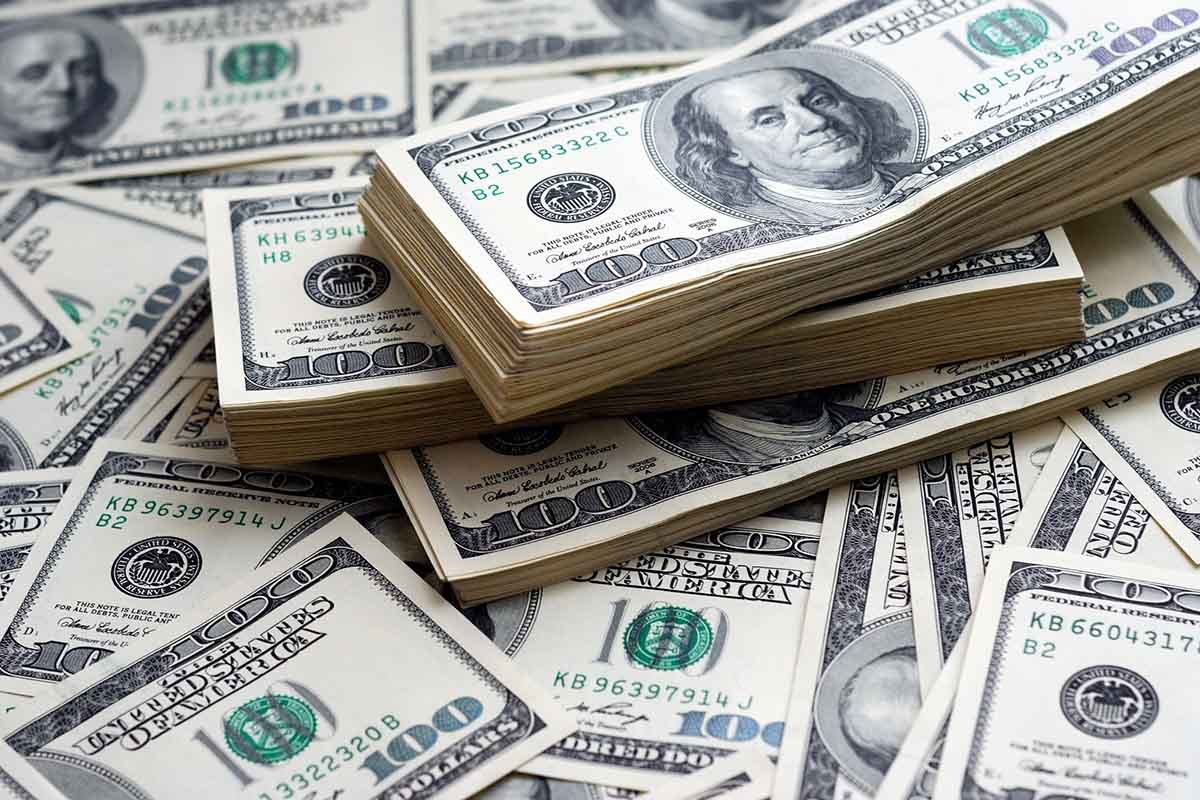 Основатель Duty Free Чак Фини самый необычный миллиардер в мире, живет на съемной квартире Вдохновение,Американец,Богатство,Деньги,Доллары,Миллиардер,Состояние