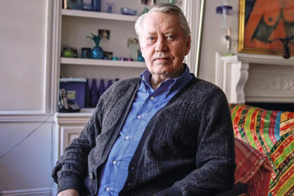 Основатель Duty Free Чак Фини самый необычный миллиардер в мире, живет на съемной квартире