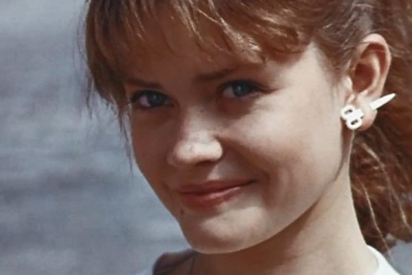 46-летний режиссер стал вторым отцом для Анны Назарьевой, а когда ей исполнилось 18, пара поженилась