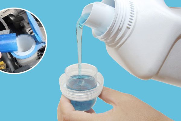 Зачем автолюбители заливают в бачок омывателя стакан кондиционера для белья