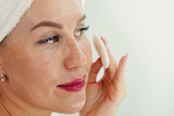 Не нужно тратить деньги зря, есть косметика, которая просто не работает после 40 лет