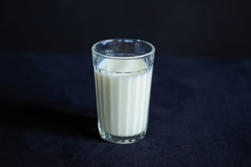 Картинка стакан молока без фона