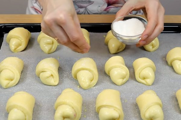 Не рогалики, а круассаны из уникального теста, что бродит в воде