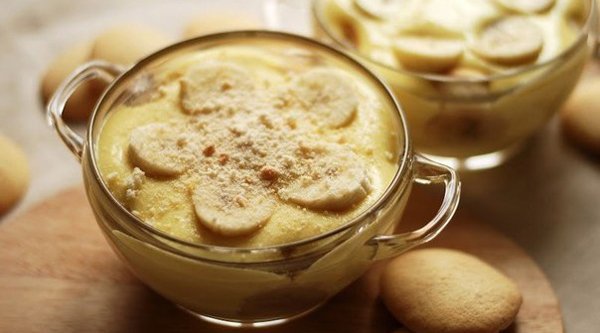 Попробуй сделать этот банановый пудинг. И все будут в восторге от твоих кулинарных способностей!