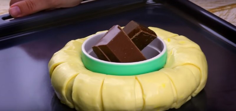 банановый десерт с шоколадом