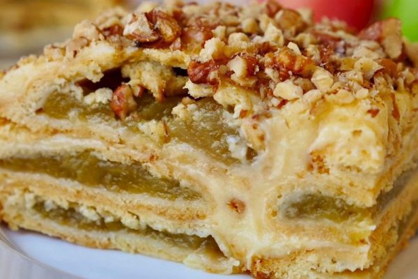 Баварский яблочный торт по рецепту Ольги Матвей, крема и масла много не бывает