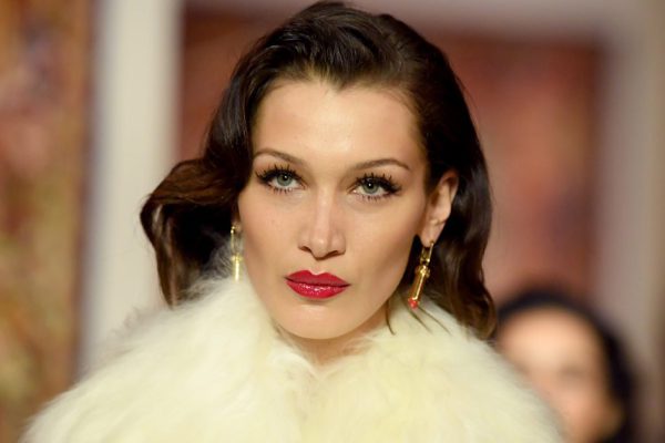 Семья Хадид прикоснулась к ящику Пандоры, Белла Хадид призналась, что страдает и выгорела