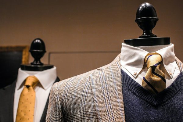 Продавщица в элитном магазине мужской одежды раскрыла тайну гардероба истинного джентльмена