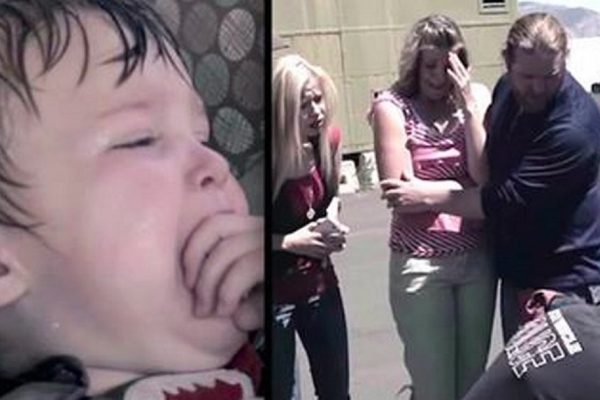 Женщина оставила сына в машине, пока ходила за покупками. Вернувшись, она пережила трагедию всей жизни!