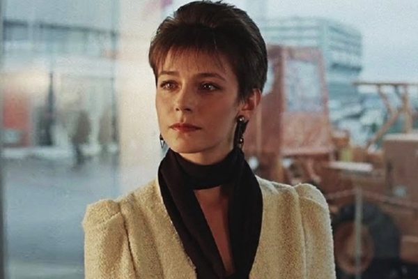 Куда подевалась звезда «Зимней вишни» Елена Сафонова, повторившая сценарий фильма в жизни