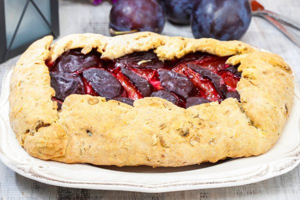 Зачем добавлять в пирог замороженные сливы