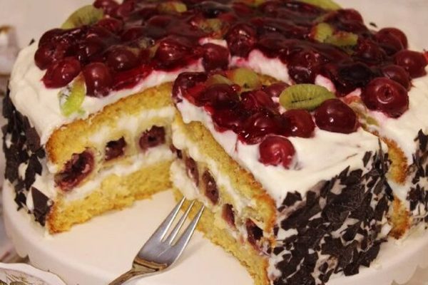 Торт, ради кусочка которого гости слетаются в мой дом как мотыльки на свет