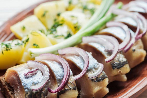 Подборка закусок из селедки