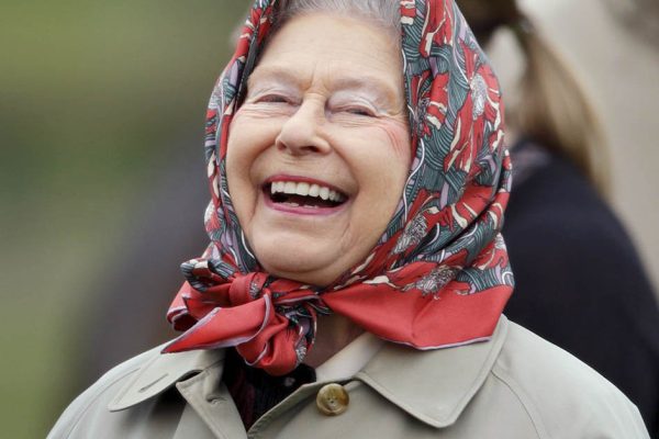 Кто получит золото королевы Елизаветы по завещанию