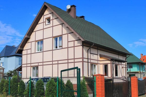 Долгие годы я трудилась, чтобы построить большой семейный дом, но мои мечты обернулись против меня