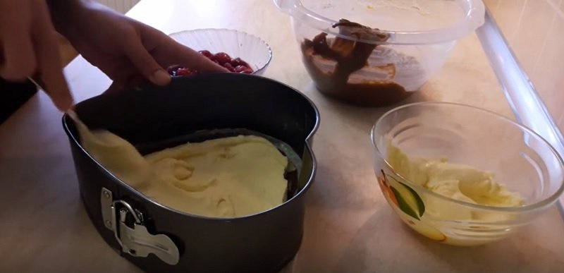 брауни с творогом и вишней