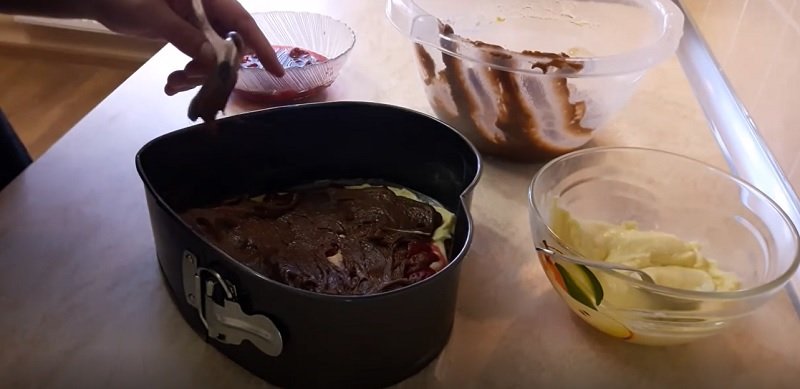 брауни с творогом и вишней