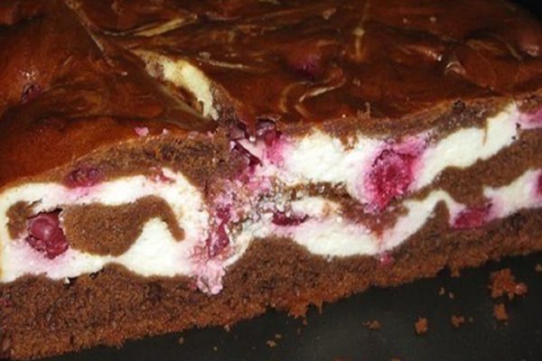 Мастерство приготовления брауни с творогом и вишней