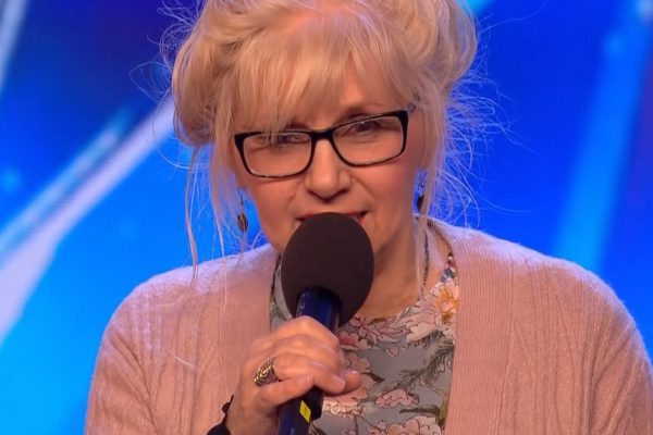 Милая бабуля покорила зрителей и судей британского шоу талантов необычным выступлением