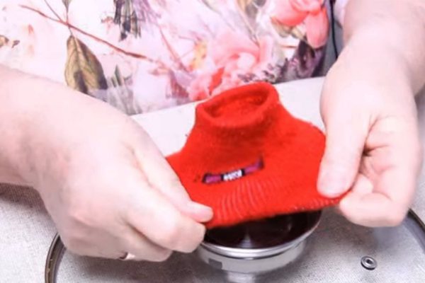 Что вытворяет со старыми носками выдумщица Ольга Папсуева