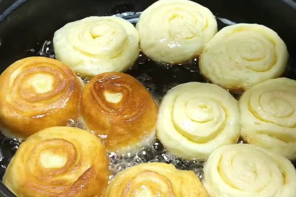 Пока чайник закипит, вкуснейшие булочки уже будут ждать на столе, нужно всего 10 минут