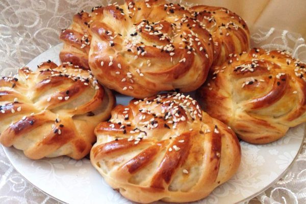 Розочки с мясом, без которых есть горячее первое муж отказывается