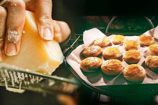 Выверенный рецепт булочек с сыром «Для Карлсона», дрожжевое тесто в работе очень приятное