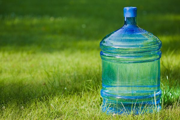 Как отмыть пластиковый бутыль от любых загрязнений