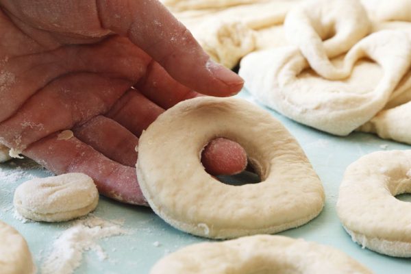 Рецепты теста всегда должны быть под рукой, распечатала их все и повесила на холодильник, выпечка всегда получается на славу