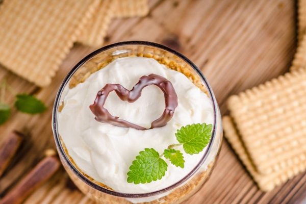 Рецепт десерта из печенья и сливок