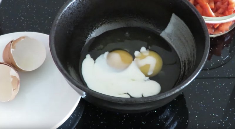 тосты с клубникой