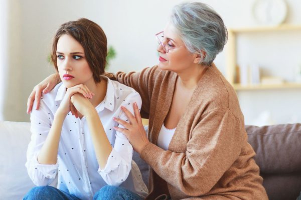 Давно живу в забугорье, денег хватает, а на каждое Рождество стремлюсь к бывшей свекрови, чтобы ее порадовать