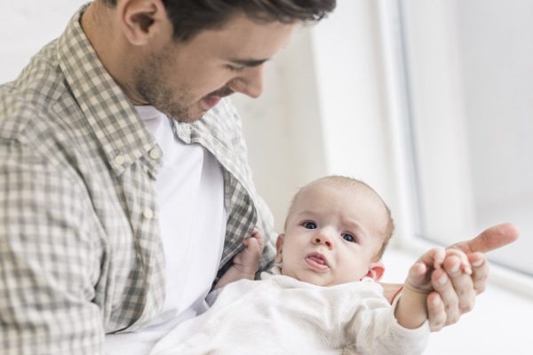 Как объяснить сыну, что папа променял его на ребенка в новом браке