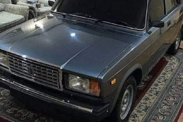 Бывший возник как черт из табакерки, просит сочувствия и помощи