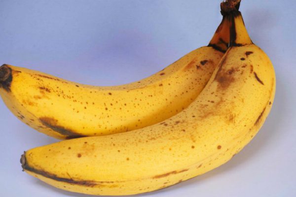 7 жизненных проблем, от которых можно избавиться при помощи двух бананов!