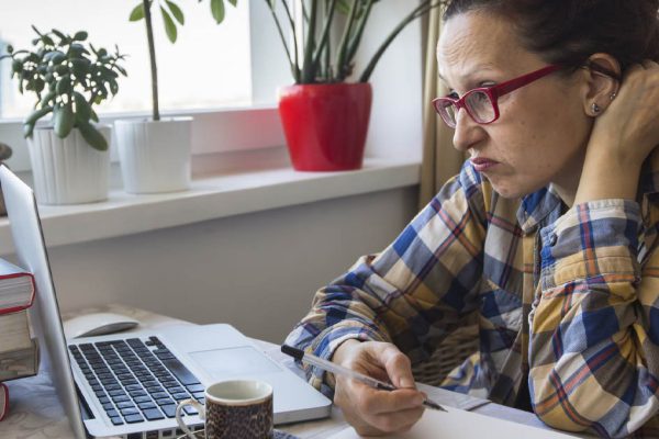 Парочка раздражающих слов, которые окружающие постоянно пишут неправильно, как будто издеваются