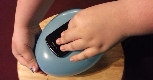 Я не мог понять, что делает этот парень. Но я попробовал на своем телефоне и это работает!