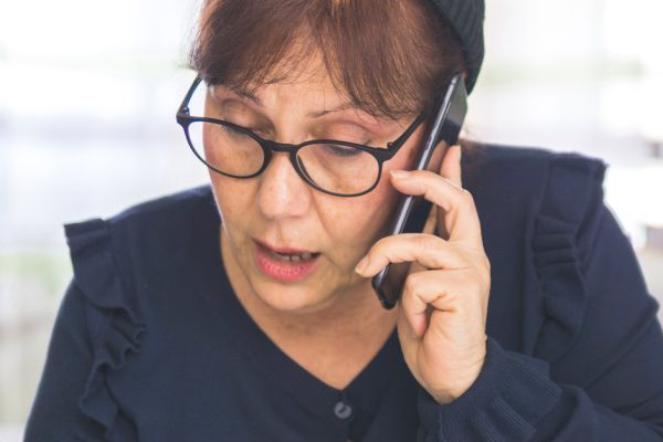 Когда-то давно мы отдали бабушкину квартиру дочке, она там живет с семьей, но недавно сын решил заявить свои права на эту недвижимость