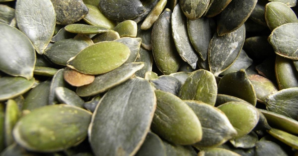 Чем полезны тыквенные семечки