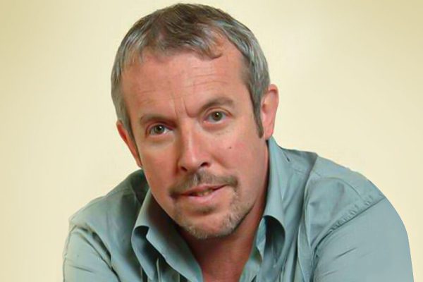 Андрей Макаревич сравнивает старого человека с забарахлившей машиной, которую можно починить только за границей