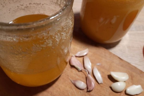 Что будет, если не забывать взять ложку чеснока с мёдом утром